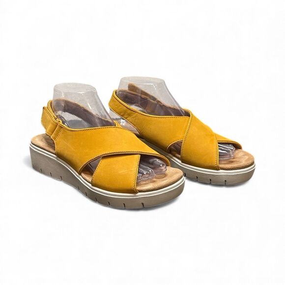 Clark’s Sz 8.5 Elayne Leather Cross Slide Sandal Unstructured Women's Comfort - Picture 3 of 11